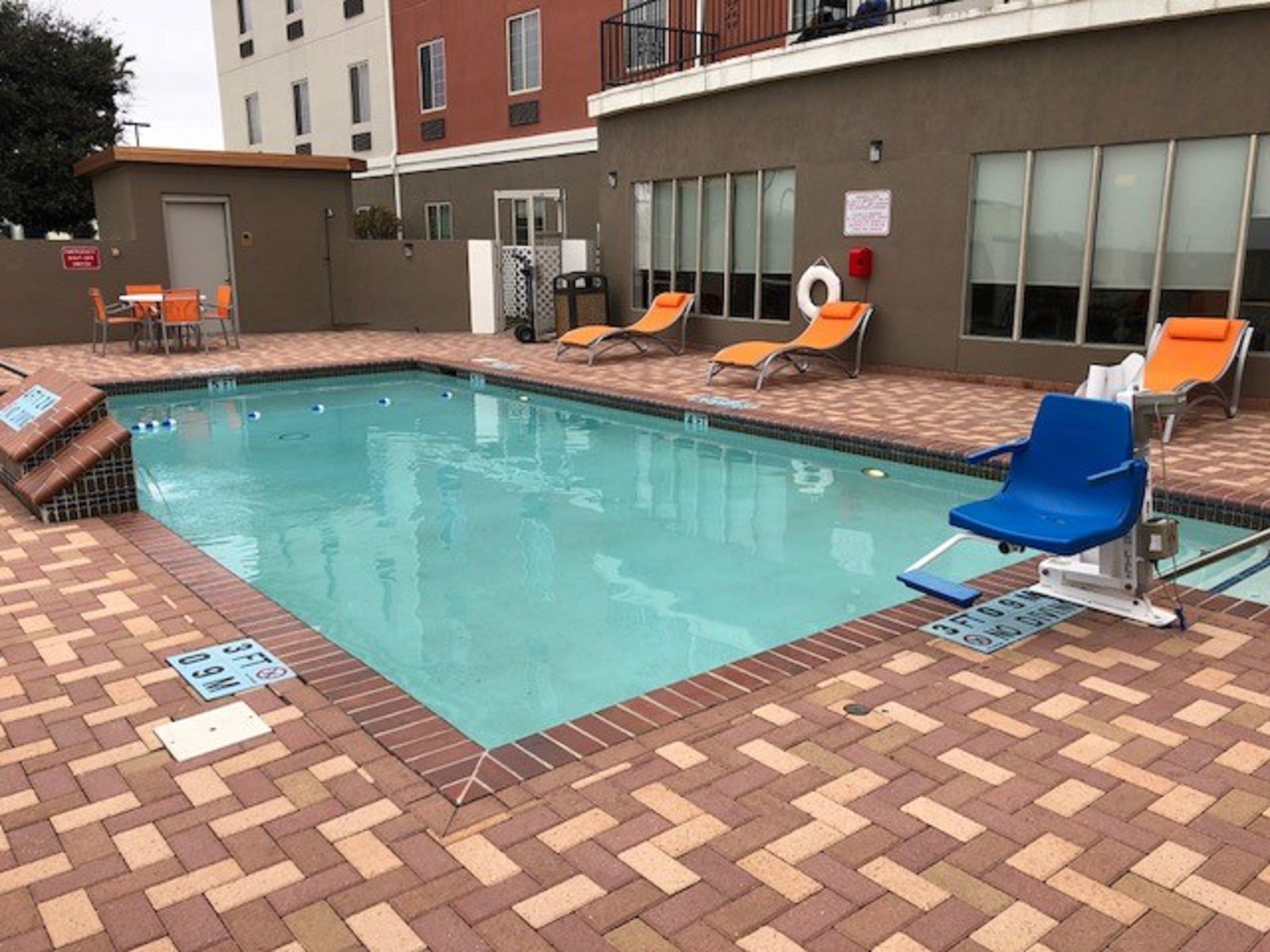 Holiday Inn Express Hotel & Suites Rio Grande City, An Ihg Hotel Esterno foto