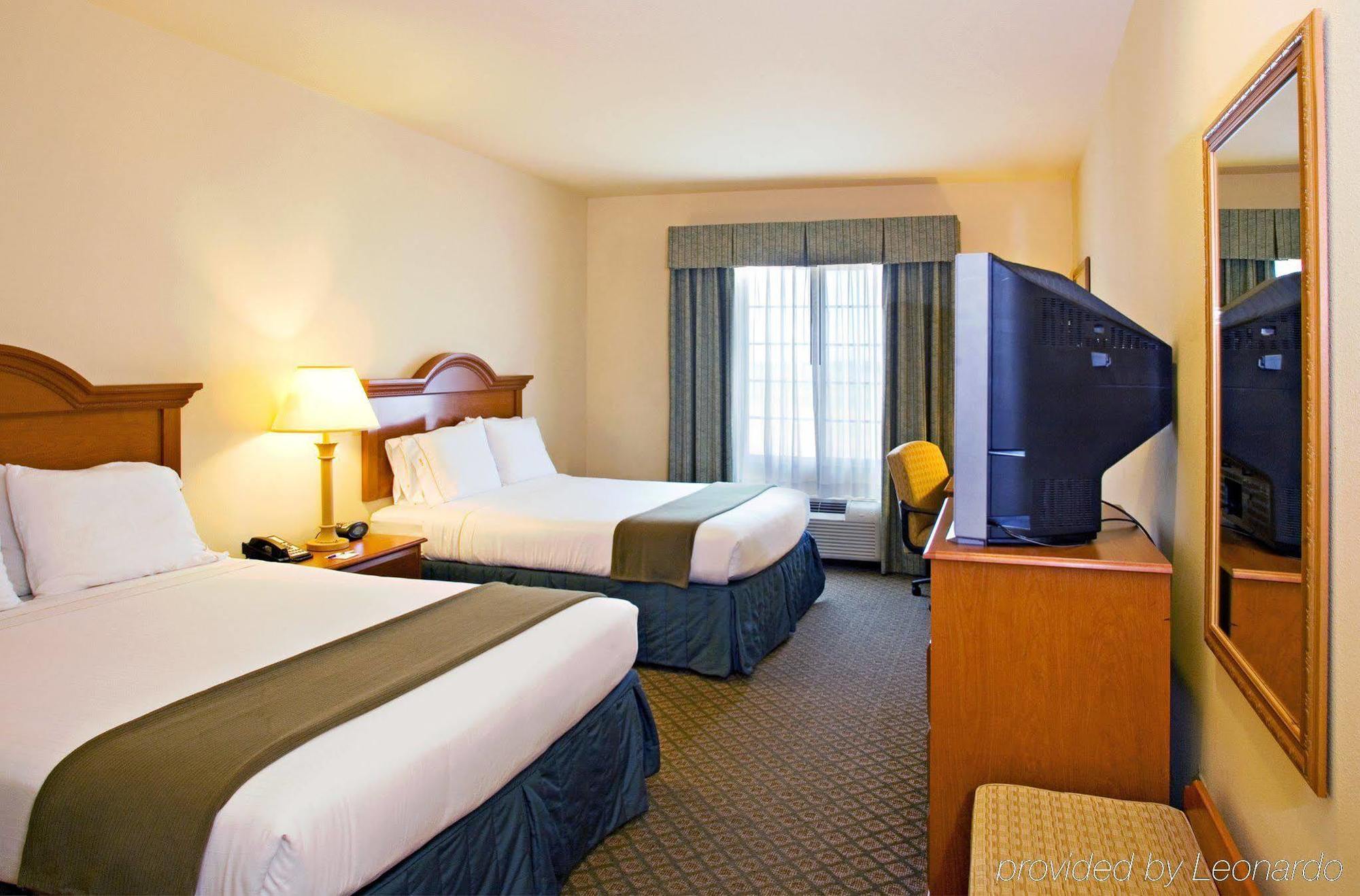 Holiday Inn Express Hotel & Suites Rio Grande City, An Ihg Hotel Esterno foto
