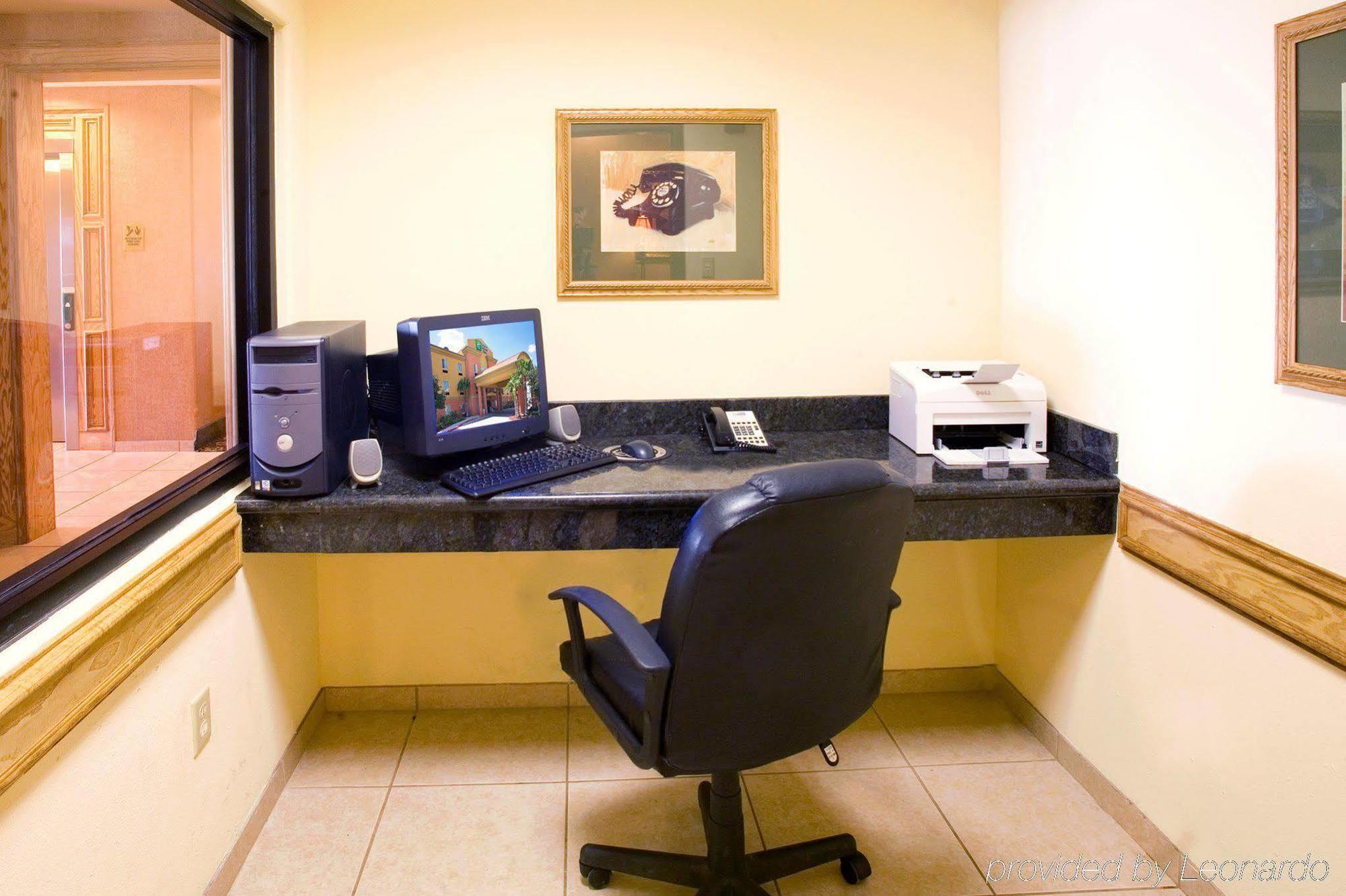 Holiday Inn Express Hotel & Suites Rio Grande City, An Ihg Hotel Servizi foto