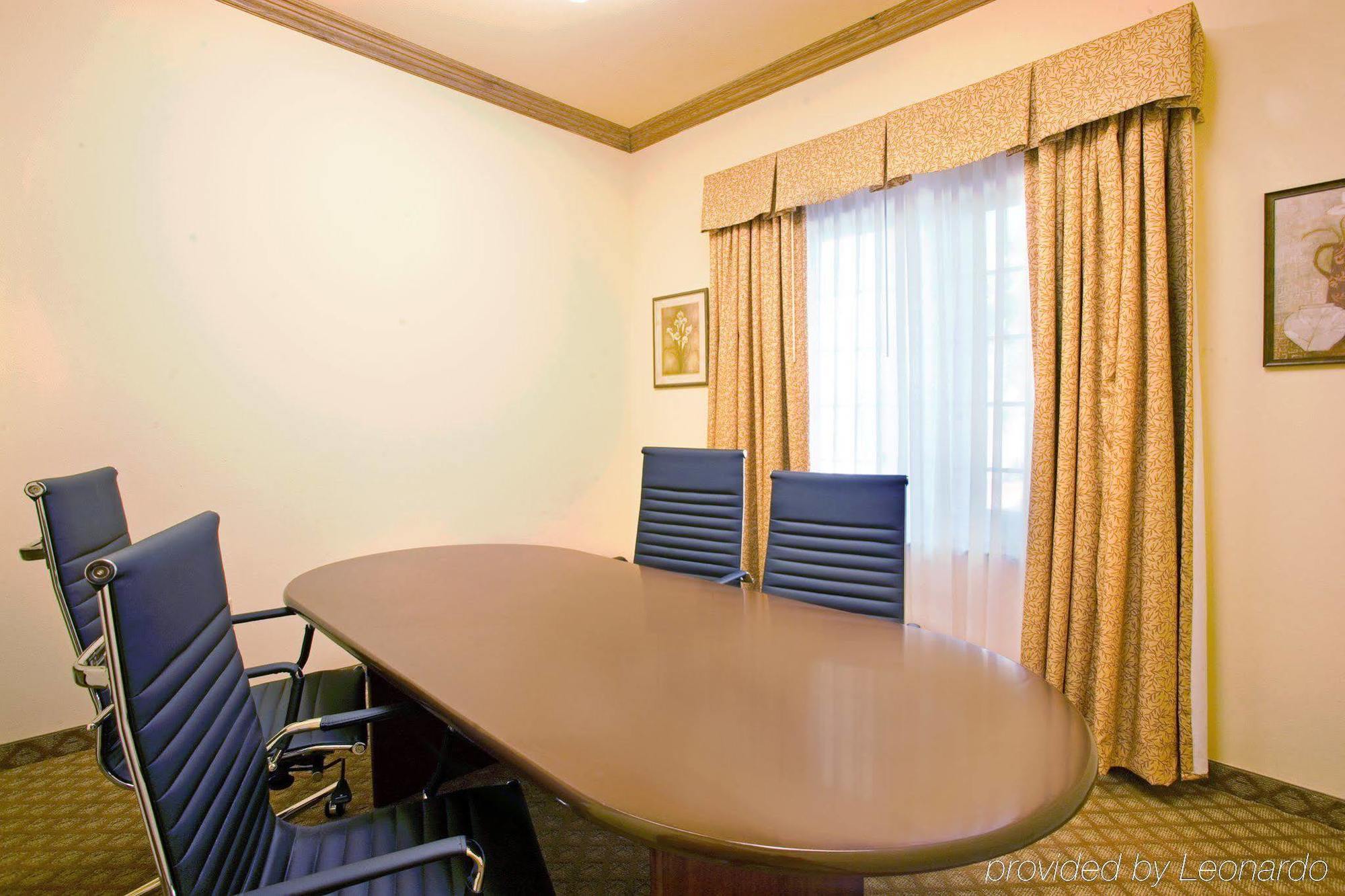 Holiday Inn Express Hotel & Suites Rio Grande City, An Ihg Hotel Servizi foto