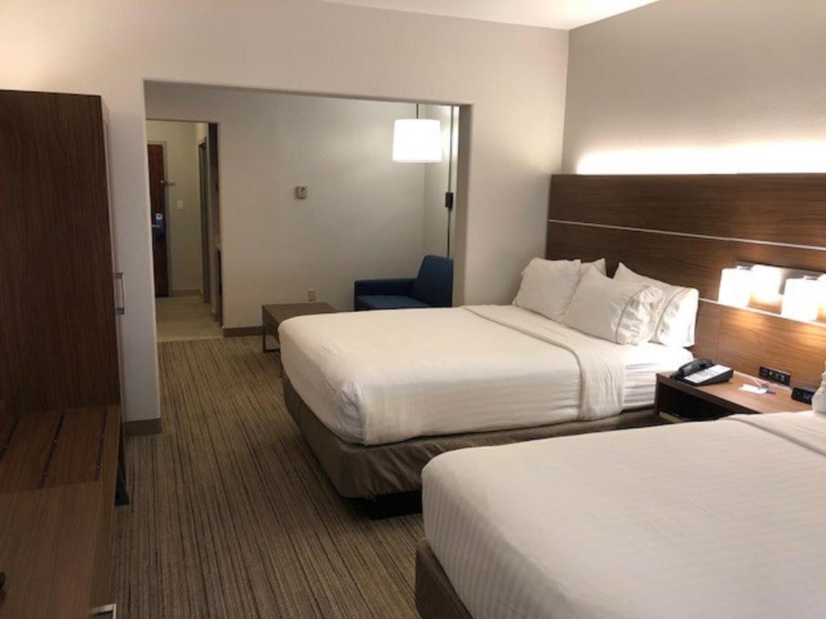 Holiday Inn Express Hotel & Suites Rio Grande City, An Ihg Hotel Esterno foto